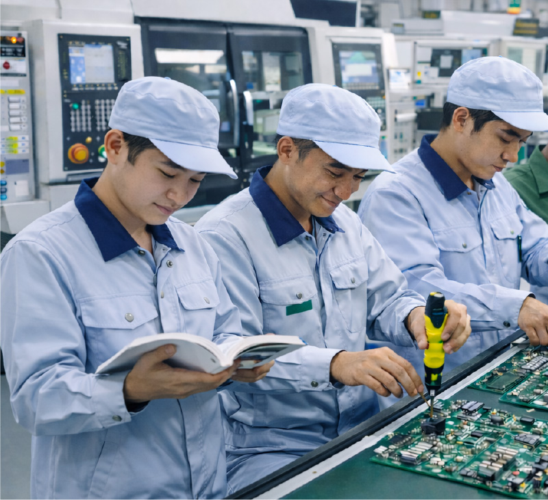 工場での相談イメージ